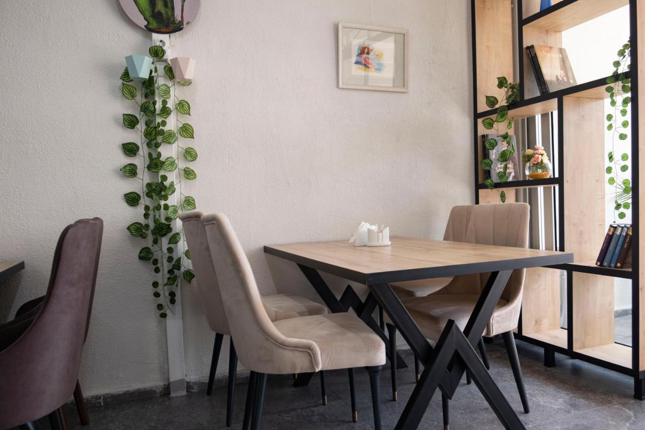 Art Hotel Batumi Zewnętrze zdjęcie
